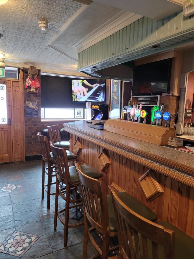 O'Connors Bar Restaurant And Guesthouse Dromore  المظهر الخارجي الصورة