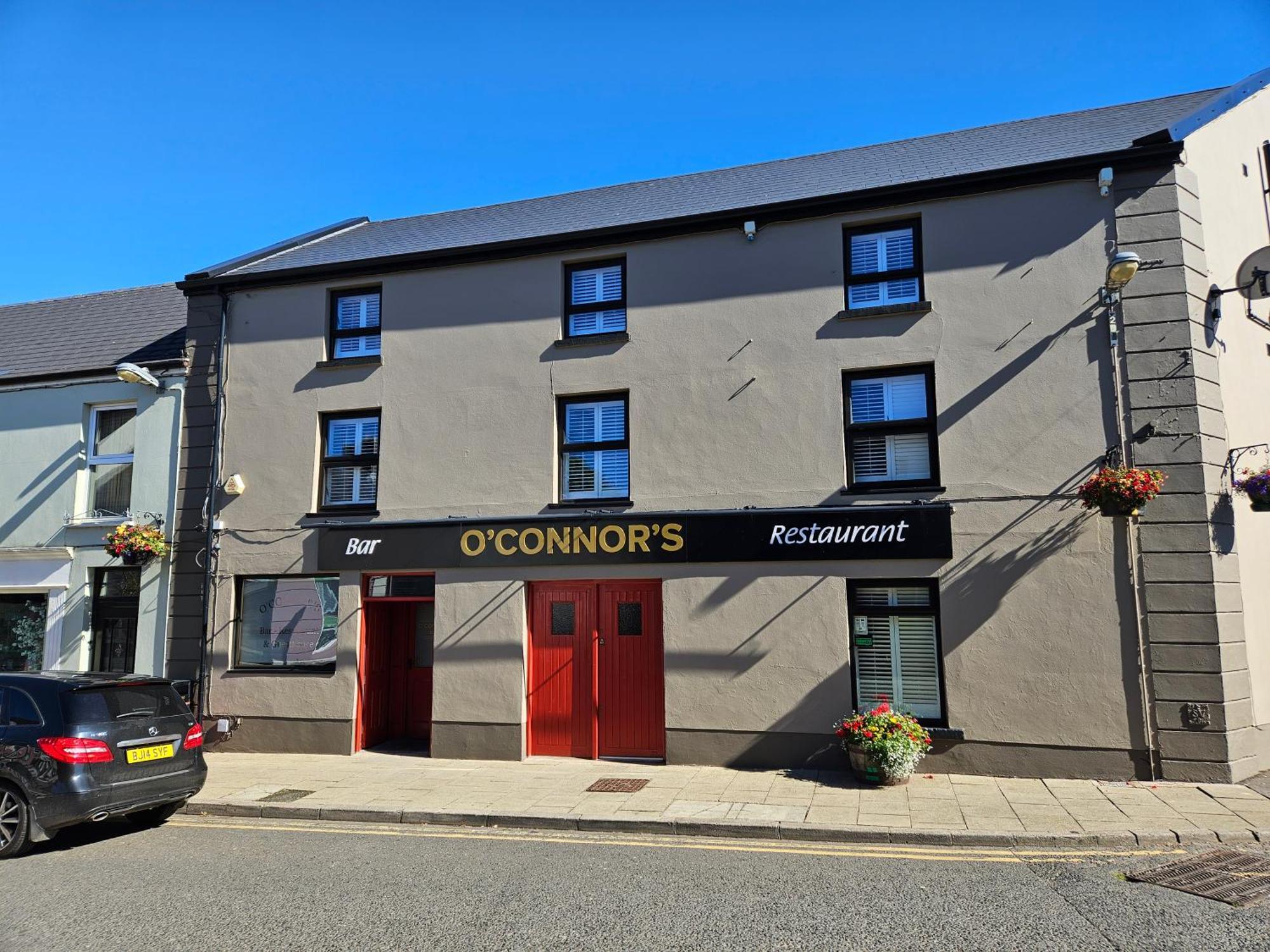O'Connors Bar Restaurant And Guesthouse Dromore  المظهر الخارجي الصورة